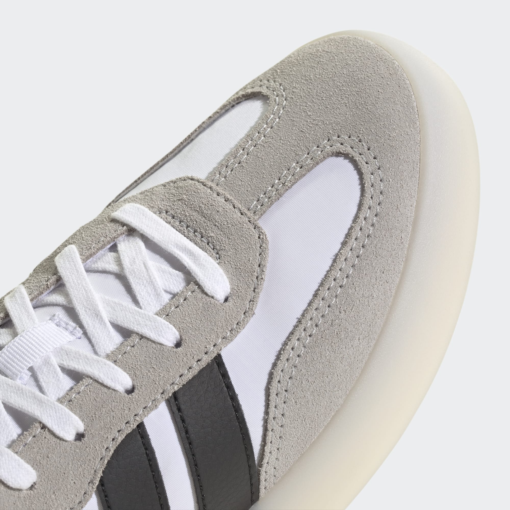 Souliers Adidas modernes pour femmes - BARREDA DECODE - Image 6