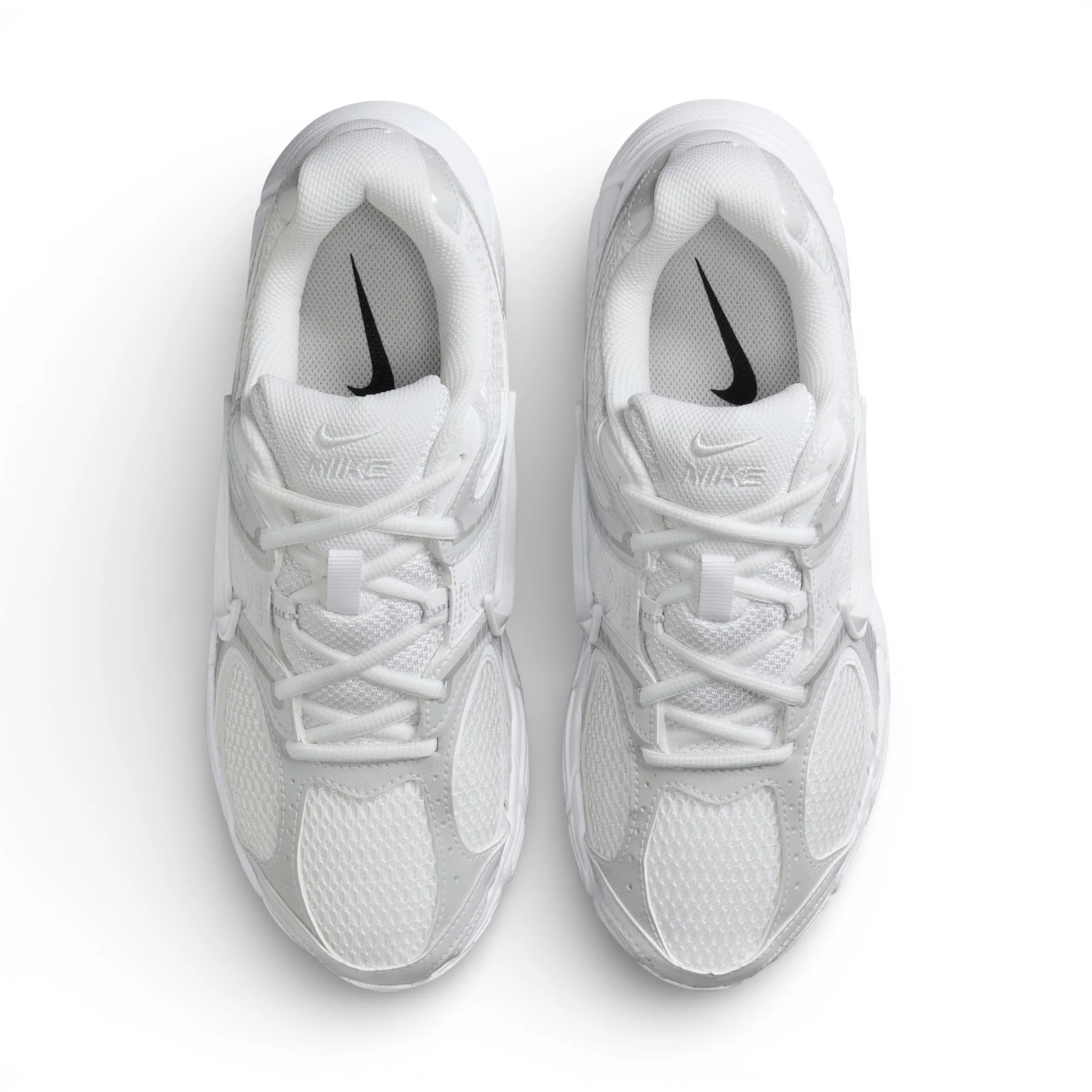 Souliers mode Nike pour femmes - NIKE V5 RNR - Image 16