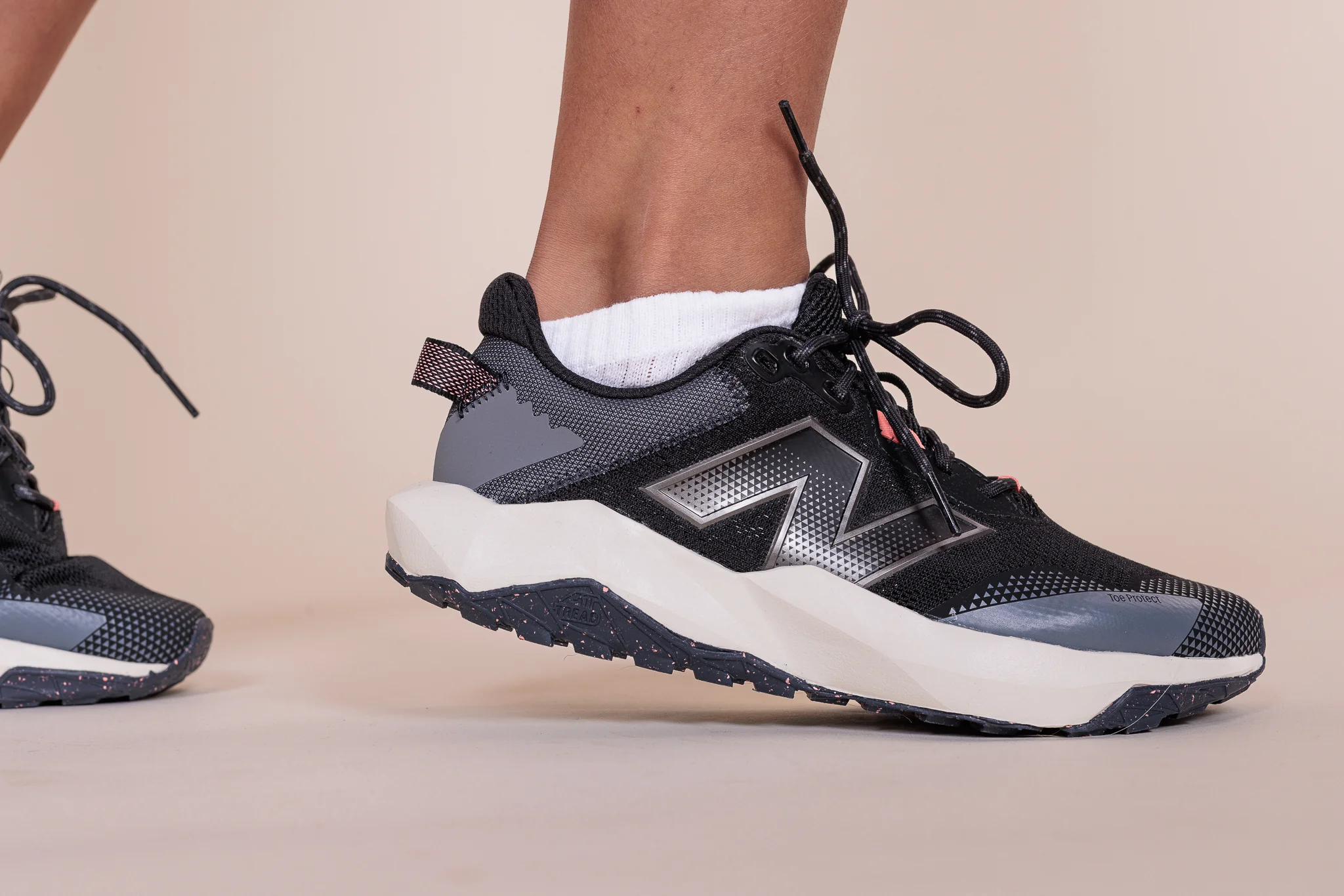 Souliers course New Balance pour femmes - NITREL V6 LARGEUR - Image 6