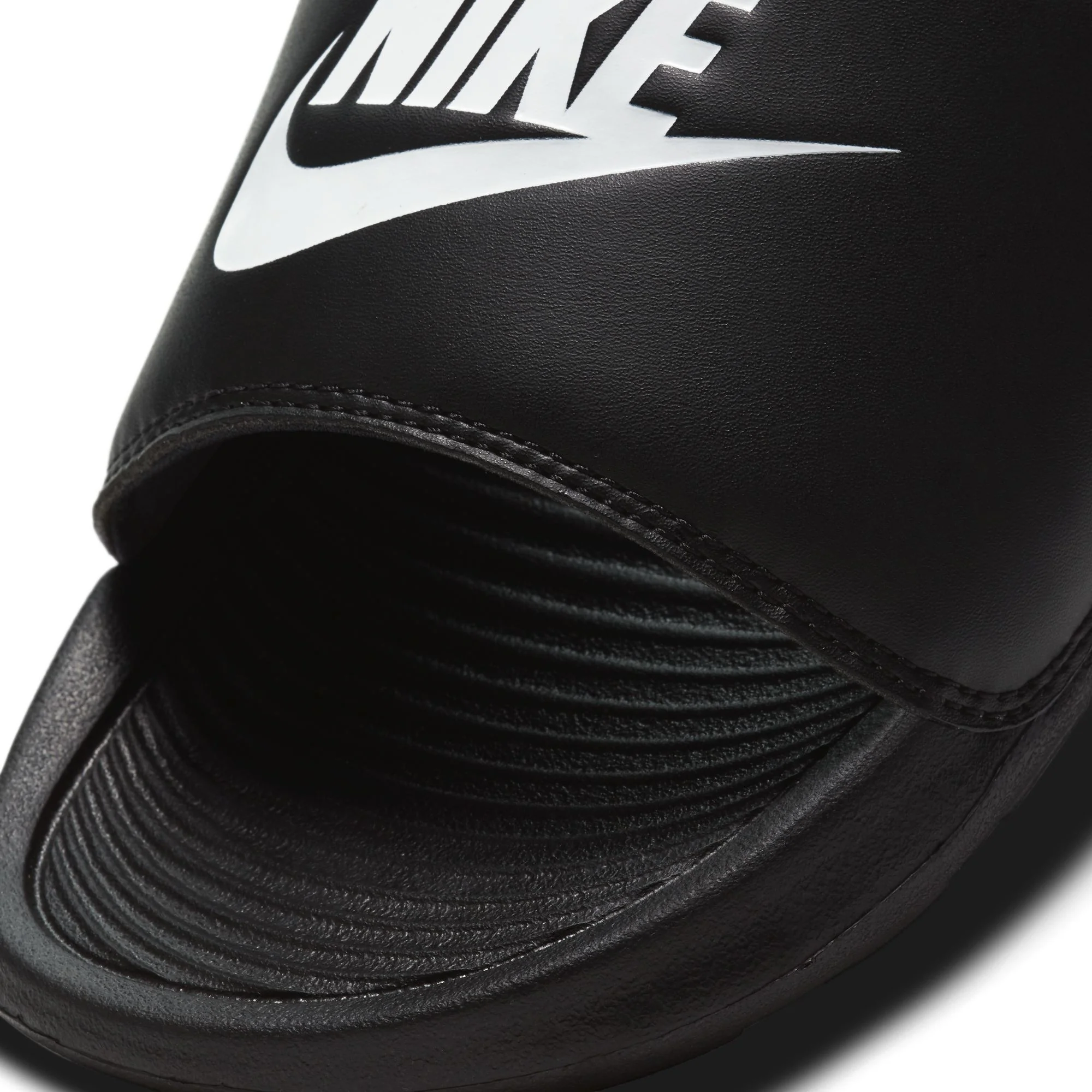 Sandales de plages Nike pour femmes - Victori one - Image 7